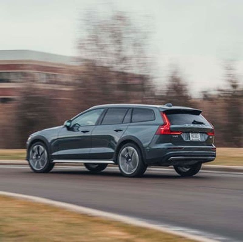 2026 Volvo V60 Cross Country B5 AWD Review
