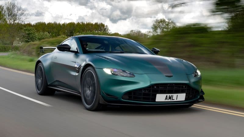 2022 Aston Martin Vantage