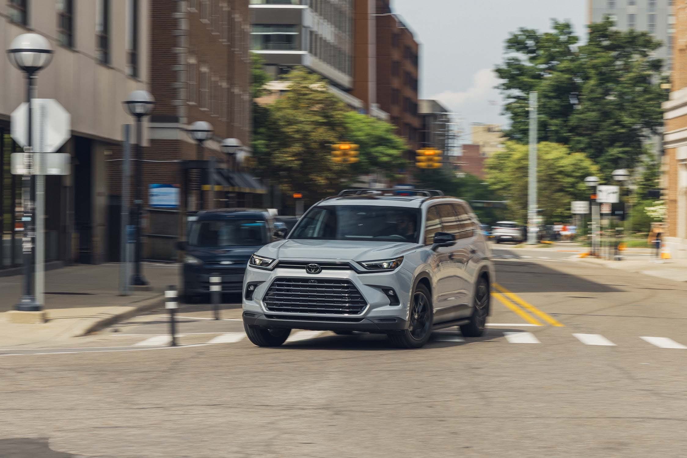 2025 Toyota Grand Highlander Hybrid Nightshade Edition AWD Review