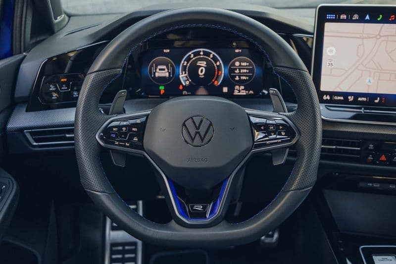 2025 Volkswagen Golf R DSG Review — image 3