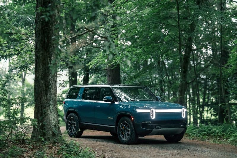 2024 Rivian R1S