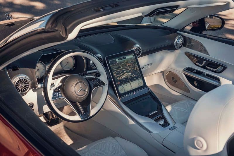 2026 Mercedes-Maybach SL680 Review — image 3