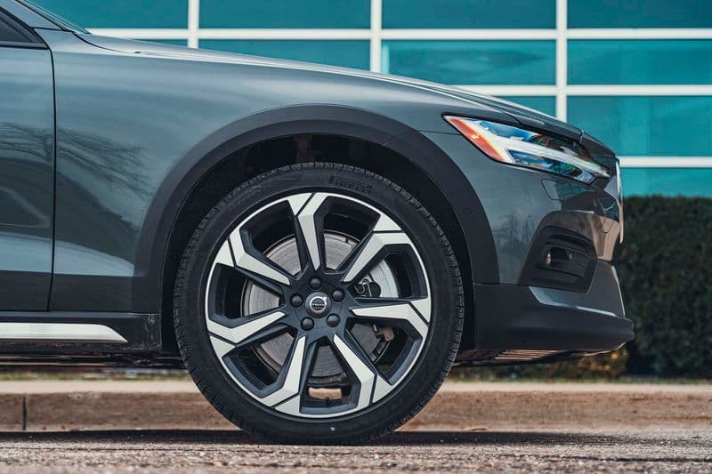 2026 Volvo V60 Cross Country B5 AWD Review — image 3