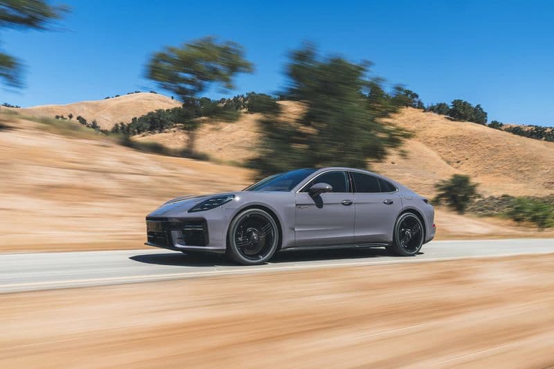 2026 Porsche Panamera Turbo / Turbo S