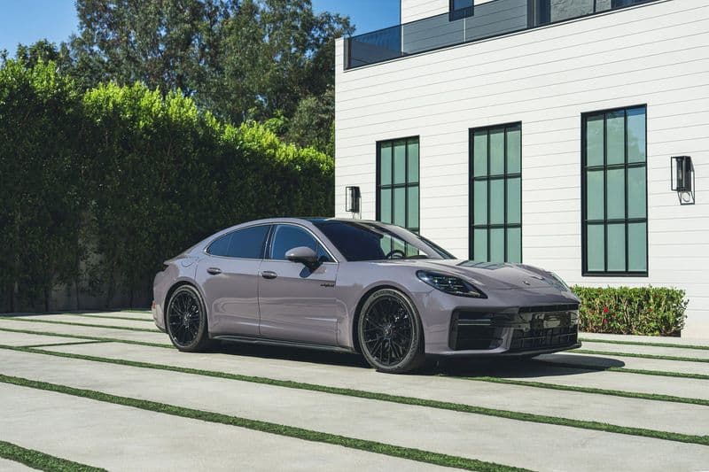 2025 Porsche Panamera Turbo / Turbo S
