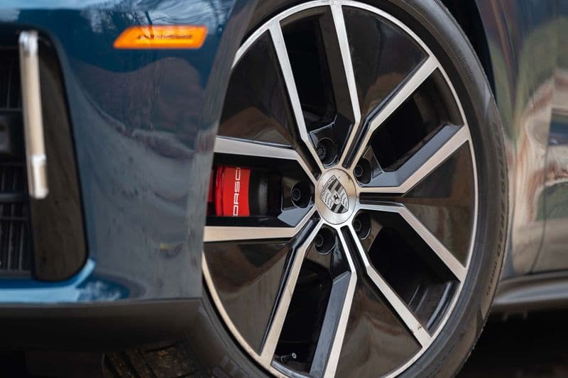2025 Porsche Panamera 4S E-Hybrid Review — image 4