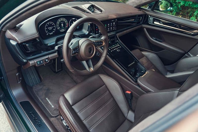 2025 Porsche Panamera Turbo S E-Hybrid Review — image 3