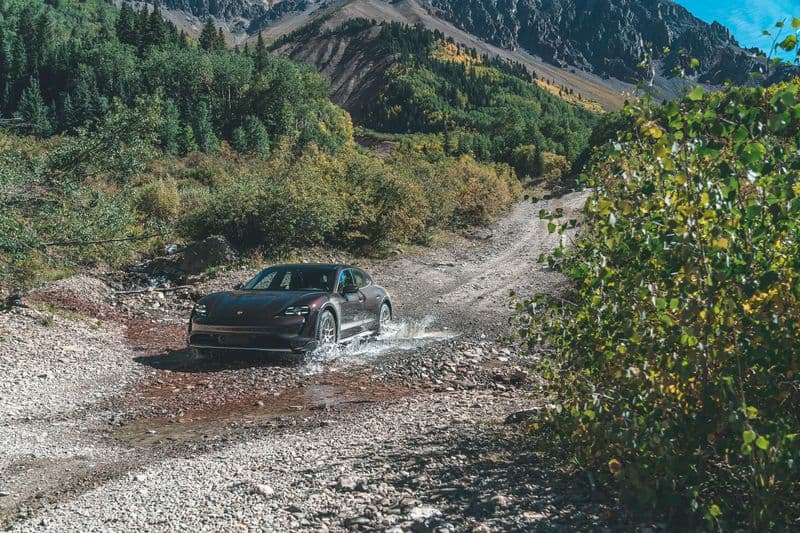 2024 Porsche Taycan Cross Turismo