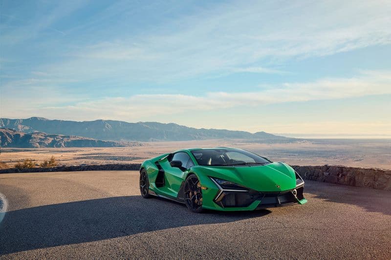 2024 Lamborghini Revuelto
