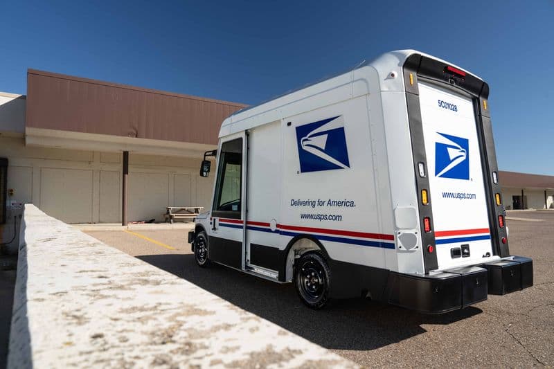 Oshkosh Next Generation Delivery Vehicle Prototype Review — image 4