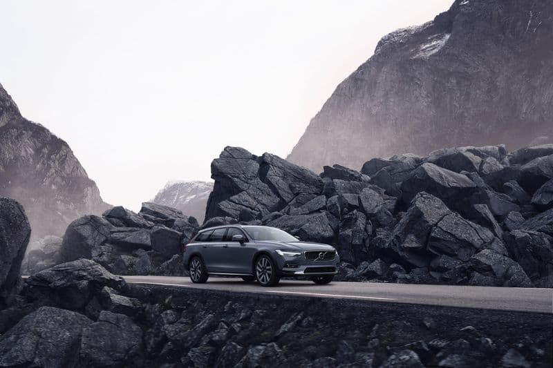 2021 Volvo V90 Cross Country