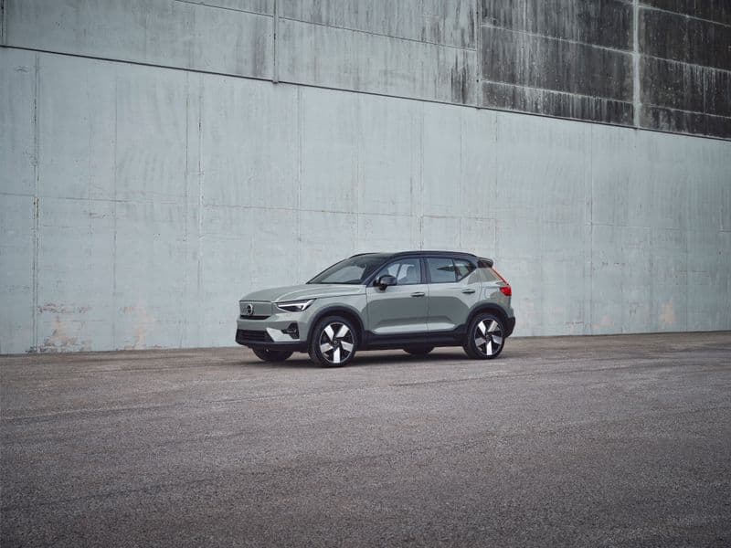 2023 Volvo EX40