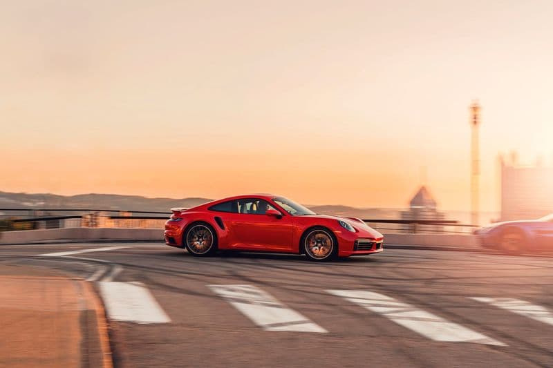 2025 Porsche 911 Turbo / Turbo S