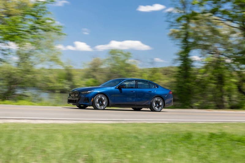 2025 BMW i5