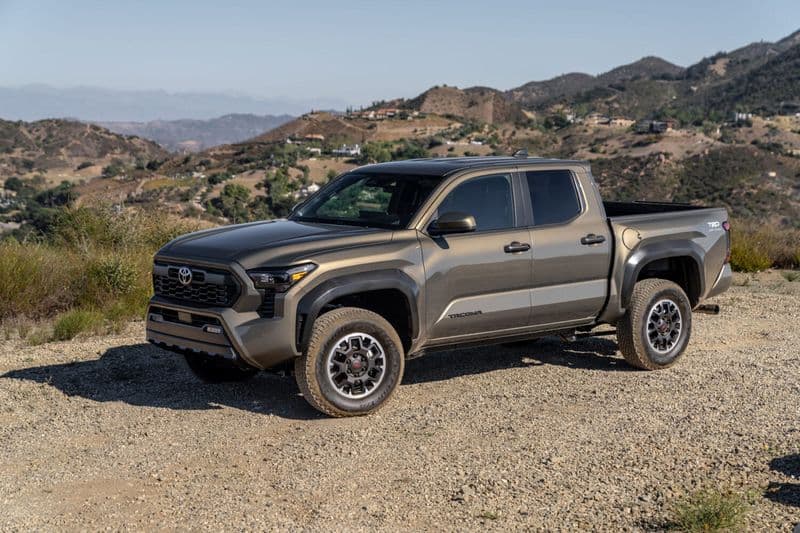 2026 Toyota Tacoma TRD Off-Road Double Cab 6MT Review — image 6