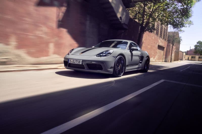 2025 Porsche 718 Cayman
