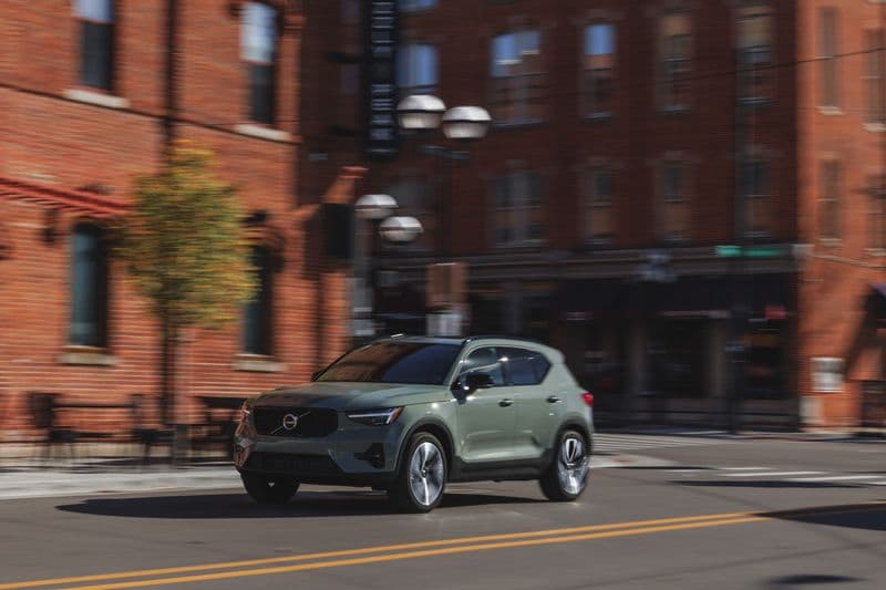 2024 Volvo XC40