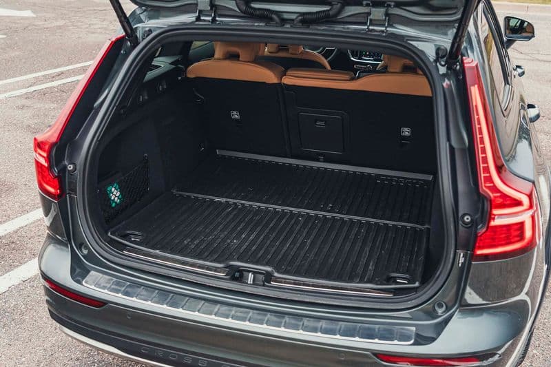2026 Volvo V60 Cross Country B5 AWD Review — image 7