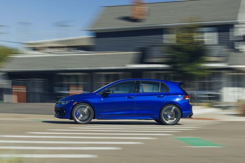 2025 Volkswagen Golf R DSG Review — image 4