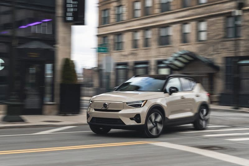 2026 Volvo EX40