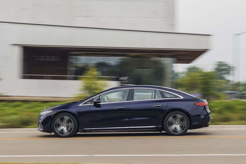 2025 Mercedes-Benz EQS450 Sedan Review — image 6