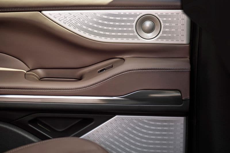 2025 Lincoln Navigator Review — image 7