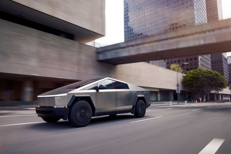 2025 Tesla Cybertruck