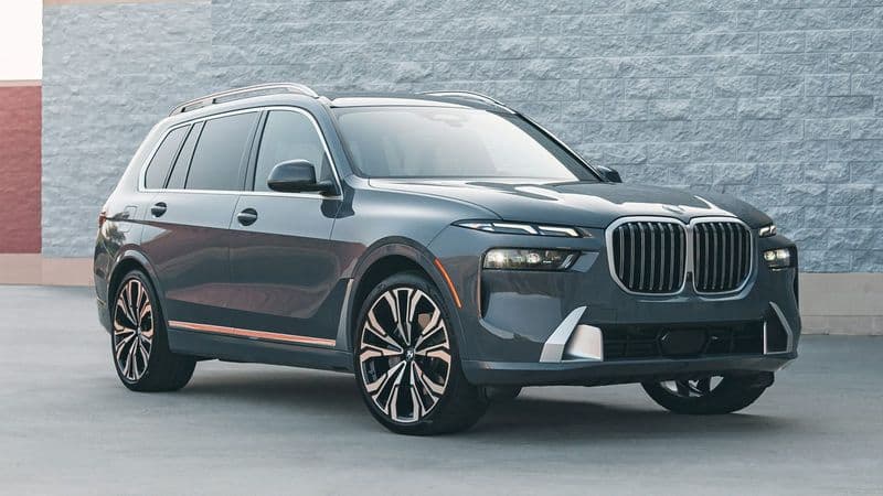 2023 BMW X7