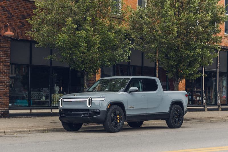 2025 Rivian R1T