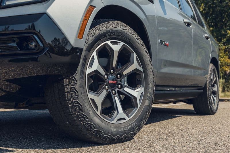 2025 GMC Yukon AT4 Ultimate 3.0L Diesel Review — image 2