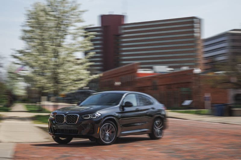 2023 BMW X4