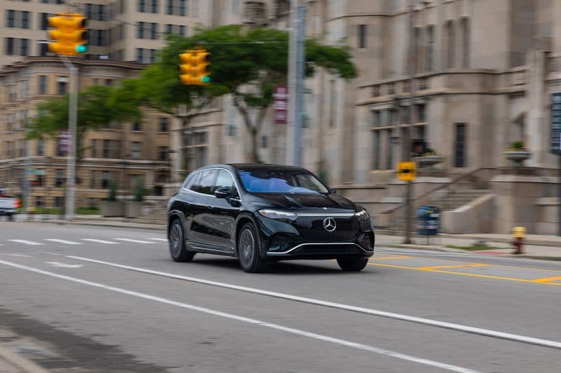 2025 Mercedes-Benz EQS SUV