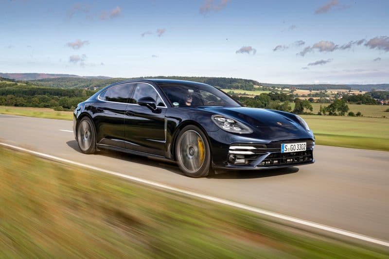 2023 Porsche Panamera Turbo / Turbo S
