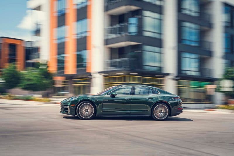 2025 Porsche Panamera Turbo S E-Hybrid Review — image 4