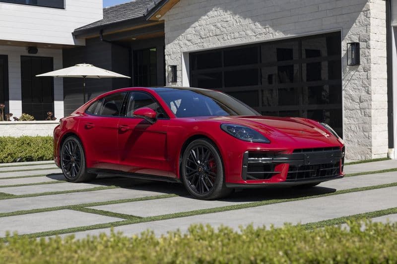 2026 Porsche Panamera