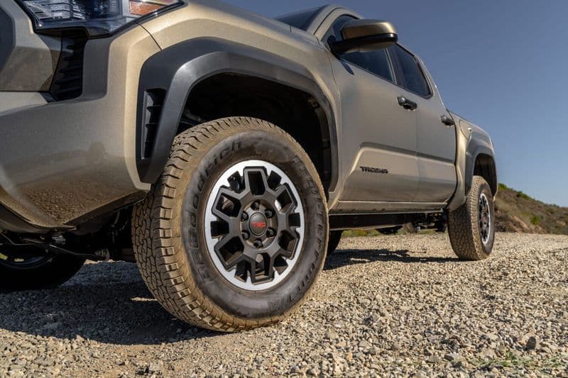 2026 Toyota Tacoma TRD Off-Road Double Cab 6MT Review — image 3
