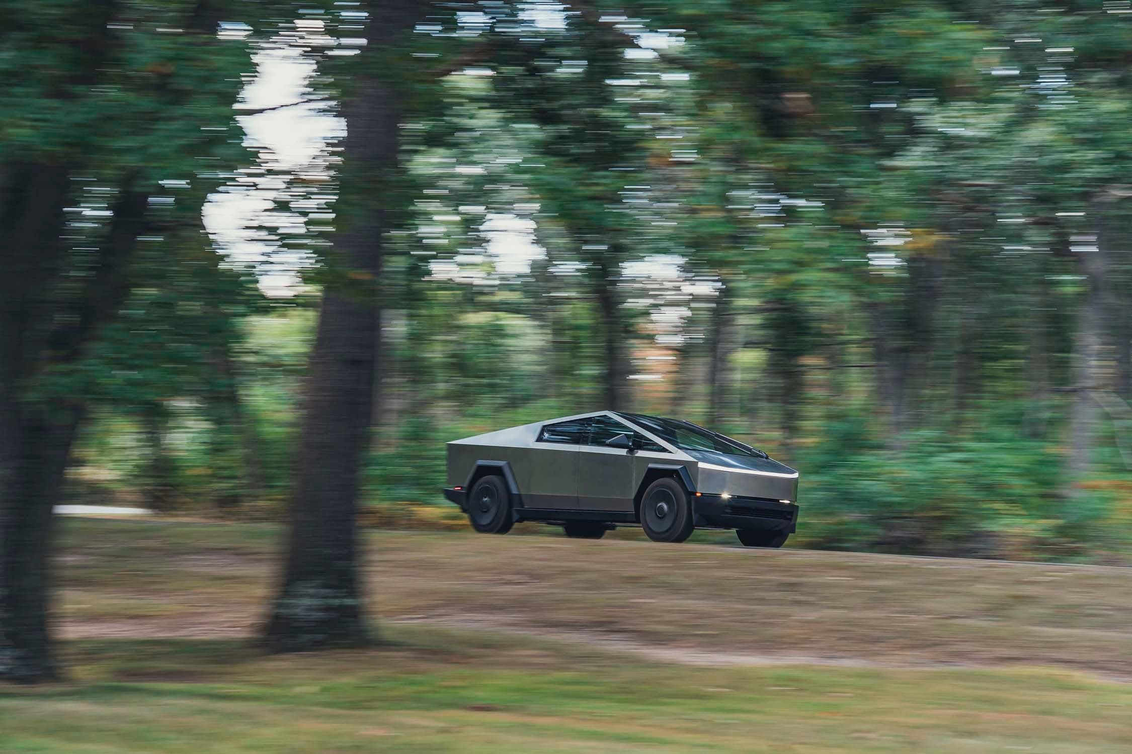 2025 Tesla Cybertruck Long Range RWD Review
