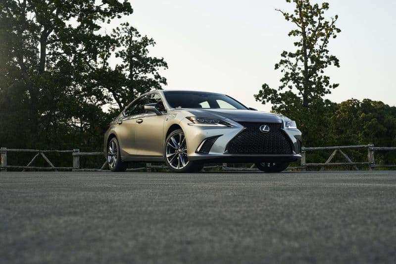 2025 Lexus ES